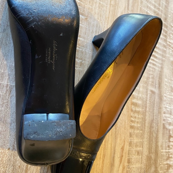 Brown Classic Salvatore Ferragamo size 10 3A - Picture 2 of 6